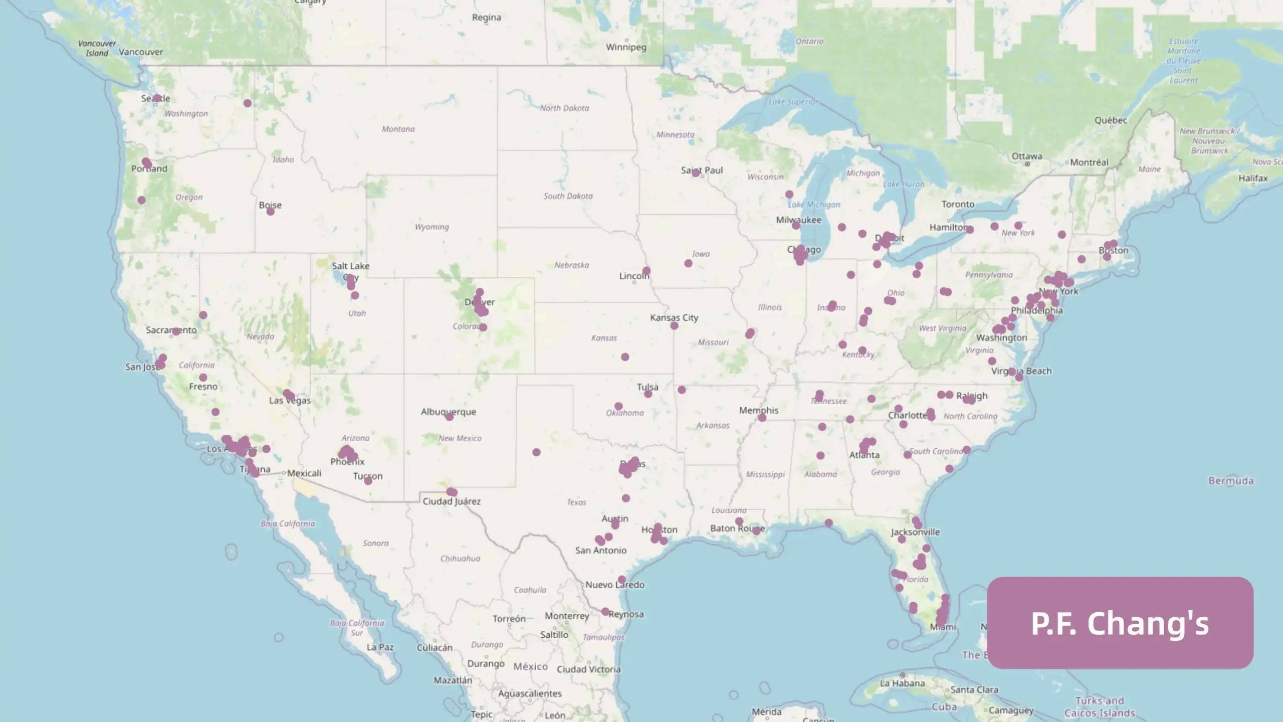 一张显示P.F. Chang's在美国各地门店分布的地图，各地用紫色点标示出门店的位置。其中纽约市、洛杉矶、德州和南佛州最为密集。