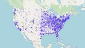 2026 年 1 月美国披萨店分布地图:全美数万家披萨店以紫色点位标注,从东海岸到中西部呈现极高密集度,特别集中在纽约州、加州、德州、佛州、伊利诺伊州与宾州等人口与商业活动最旺盛的区域;西部与山区区域点位明显稀疏,清晰呈现人口密度与餐饮业发展的地理差异。